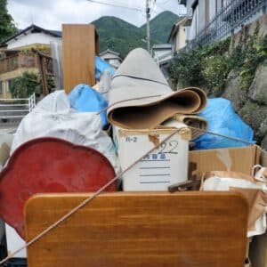 福山市でトラック３台分の不用品回収